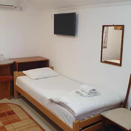 Rooms Gat Суботица Екстериор снимка
